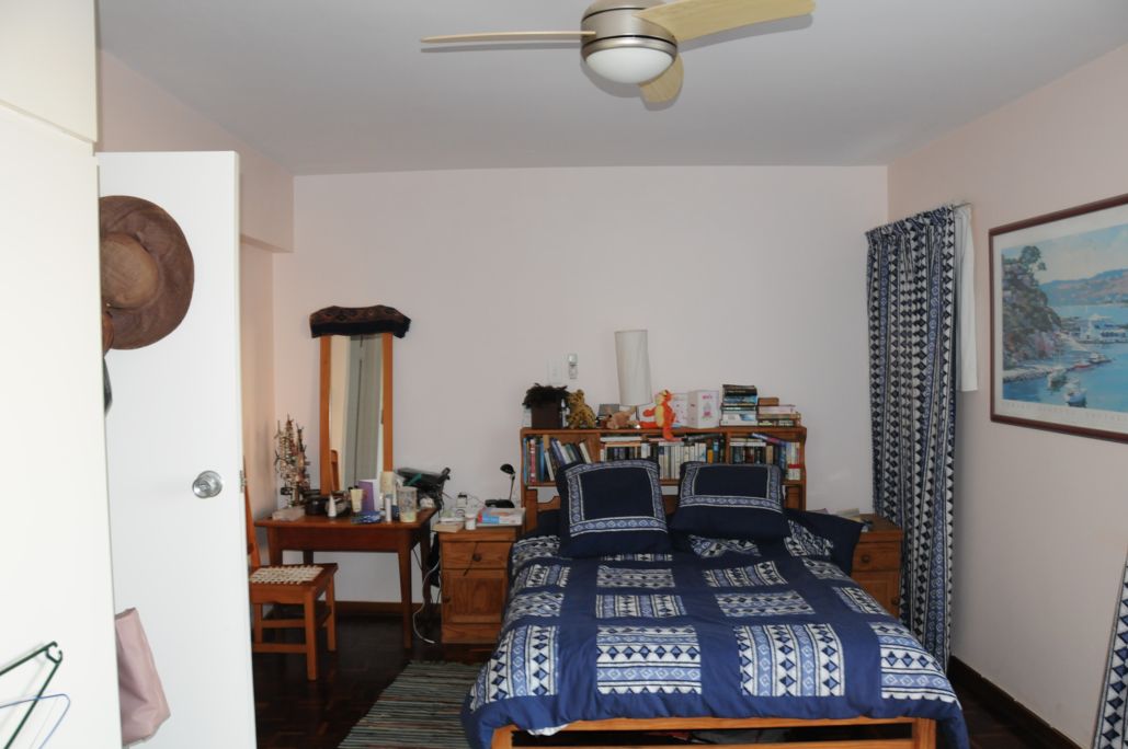 Main Bedroomb